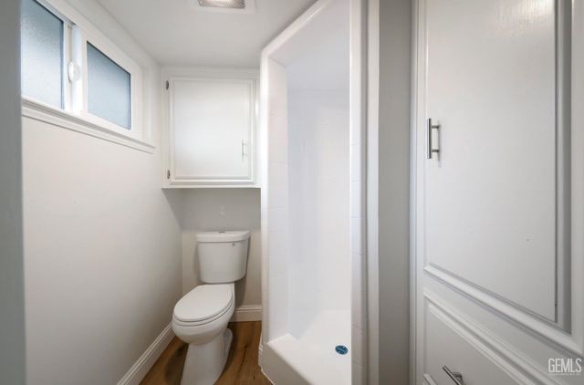 2519 Holladay Avenue, Bakersfield, CA 93313