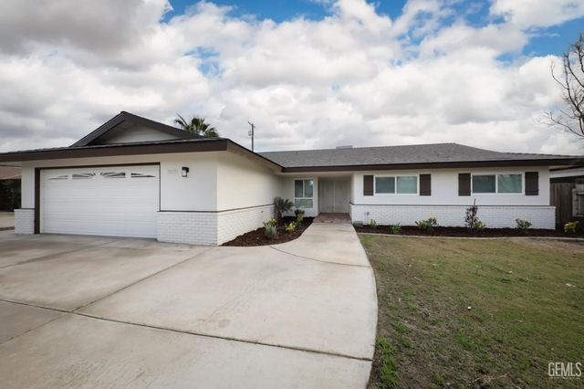 2519 Holladay Avenue, Bakersfield, CA 93313