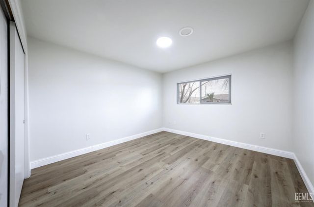 2519 Holladay Avenue, Bakersfield, CA 93313