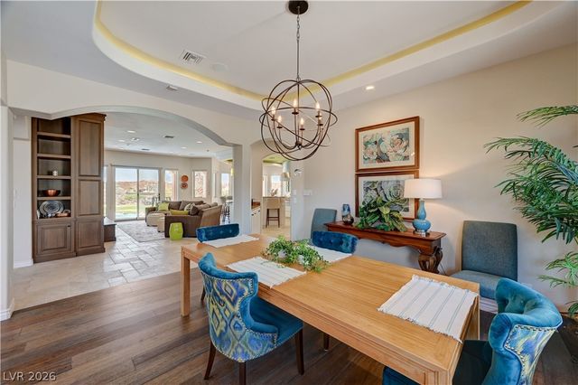 2 Camino Barcelona Place, Henderson, NV 89011