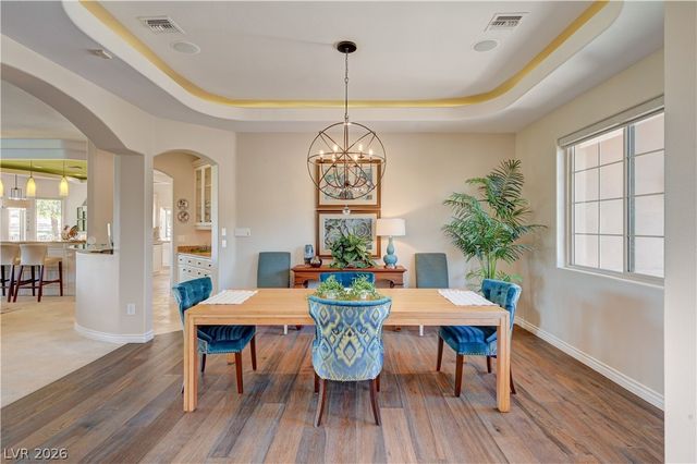 2 Camino Barcelona Place, Henderson, NV 89011