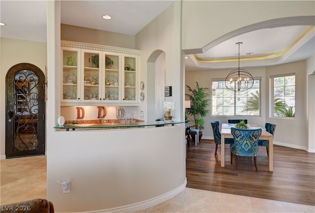 2 Camino Barcelona Place, Henderson, NV 89011