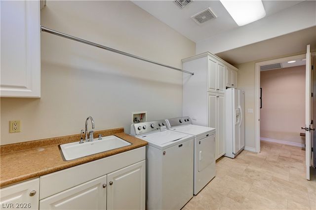 2 Camino Barcelona Place, Henderson, NV 89011