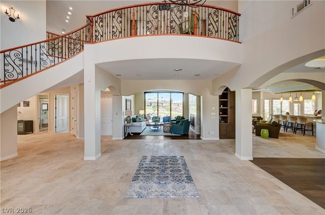 2 Camino Barcelona Place, Henderson, NV 89011