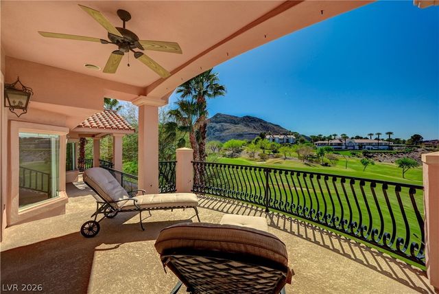 2 Camino Barcelona Place, Henderson, NV 89011