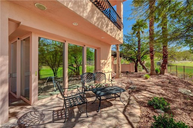 2 Camino Barcelona Place, Henderson, NV 89011