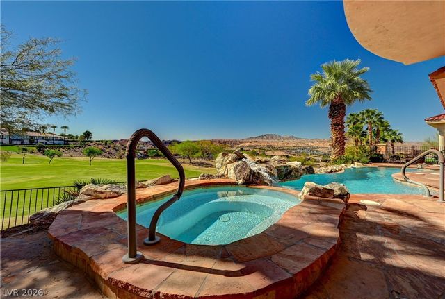 2 Camino Barcelona Place, Henderson, NV 89011