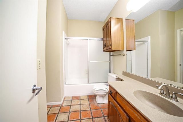 1910 Robbins PL 208, Austin, TX 78705