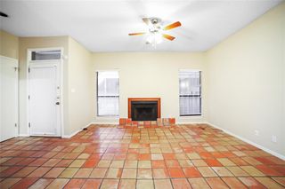 1910 Robbins PL 208, Austin, TX 78705