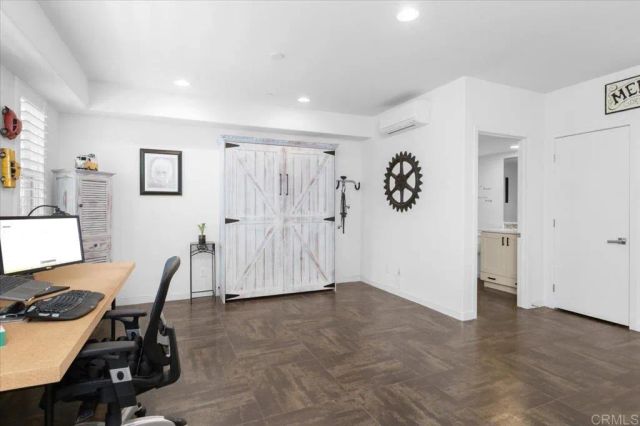 2511 State Street, Carlsbad, CA 92008