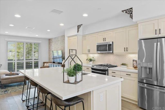 2511 State Street, Carlsbad, CA 92008