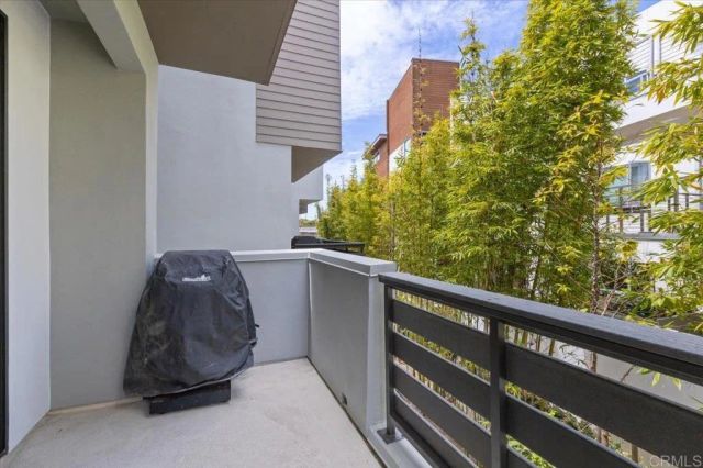 2511 State Street, Carlsbad, CA 92008