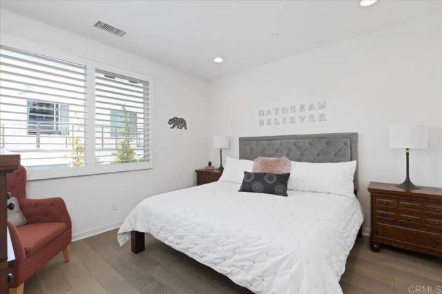 2511 State Street, Carlsbad, CA 92008