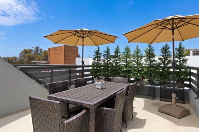 2511 State Street, Carlsbad, CA 92008