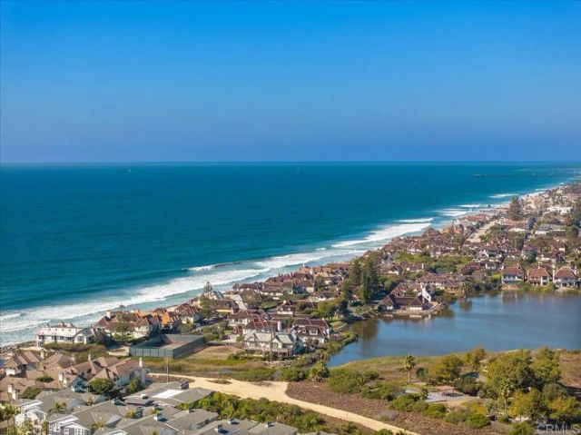2511 State Street, Carlsbad, CA 92008