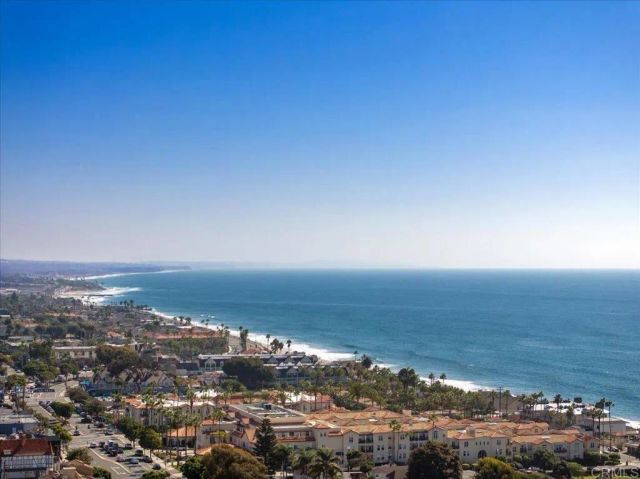 2511 State Street, Carlsbad, CA 92008