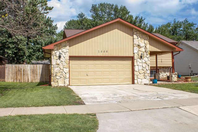 1444 N Parkridge, Wichita, KS 67212