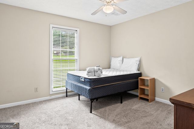 60 London Lane, Sharpsburg, GA 30277