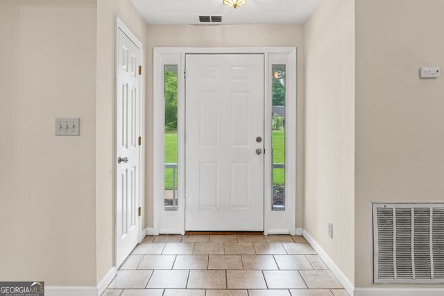 60 London Lane, Sharpsburg, GA 30277