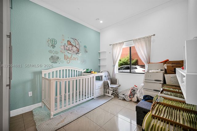 20027 NW 85th Ave, Hialeah, FL 33015