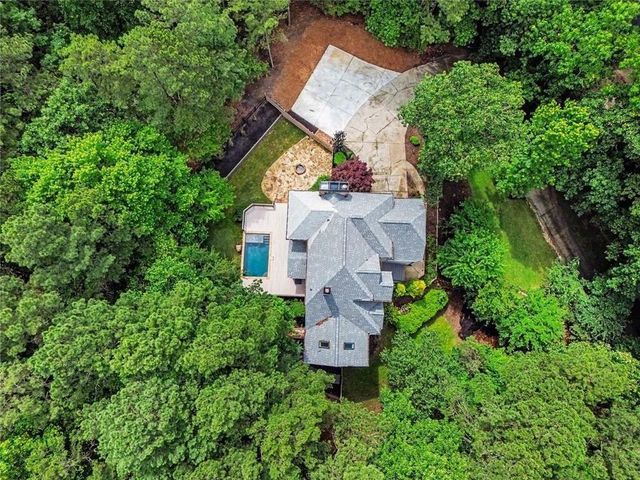 13 Southridge Trail SE, Cartersville, GA 30120