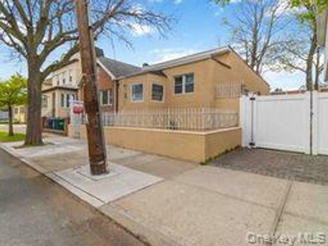 21-52 48th Street, Astoria, NY 11105