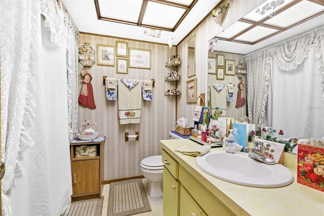 5366 FOXWOOD DRIVE, Sarasota, FL 34232