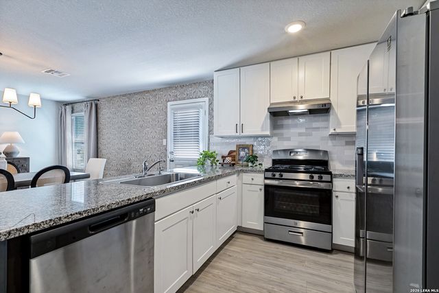 14015 HOMESTEAD WAY, San Antonio, TX 78252