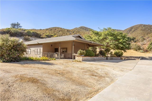 11551 Lonesone Valley Road, Leona Valley, CA 93551