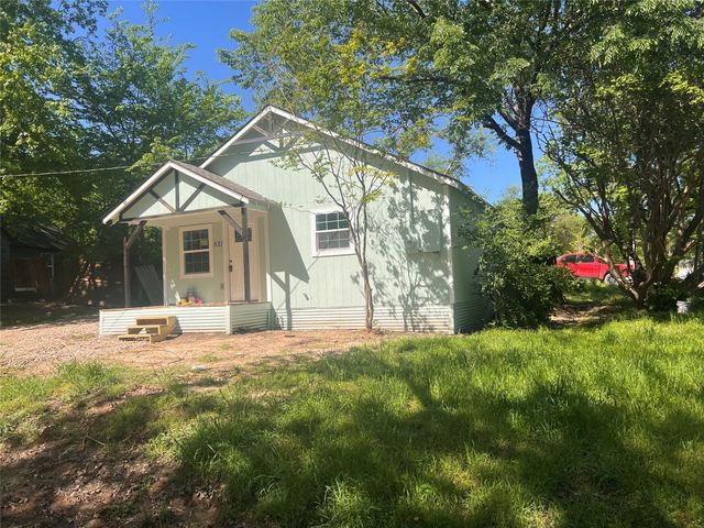 521 Morgan Street, Bonham, TX 75418