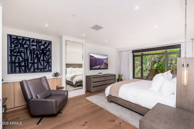 7175 E CAMELBACK Road 109, Scottsdale, AZ 85251