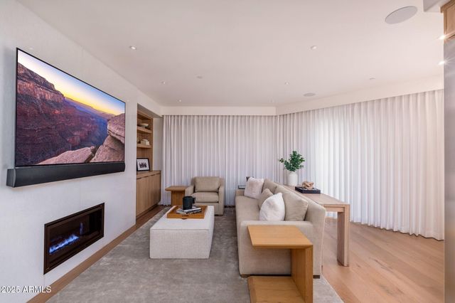 7175 E CAMELBACK Road 109, Scottsdale, AZ 85251