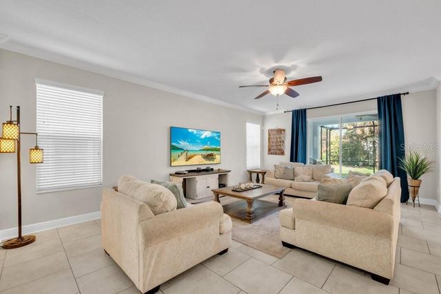 16216 BAYBERRY VIEW DR, Lithia, FL 33547