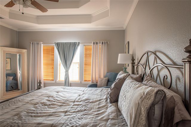 105 Wallace Riddell DR, Burnet, TX 78611