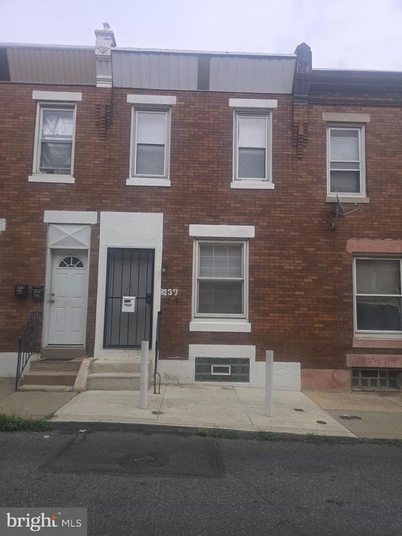 3237 N HOPE ST, Philadelphia, PA 19140