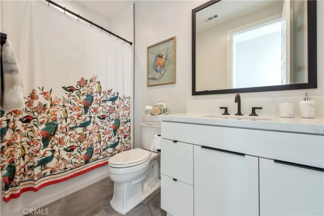 216 Stage, Irvine, CA 92618