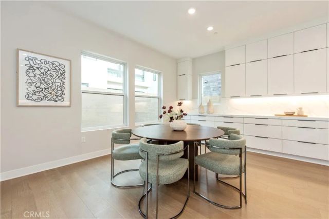 216 Stage, Irvine, CA 92618