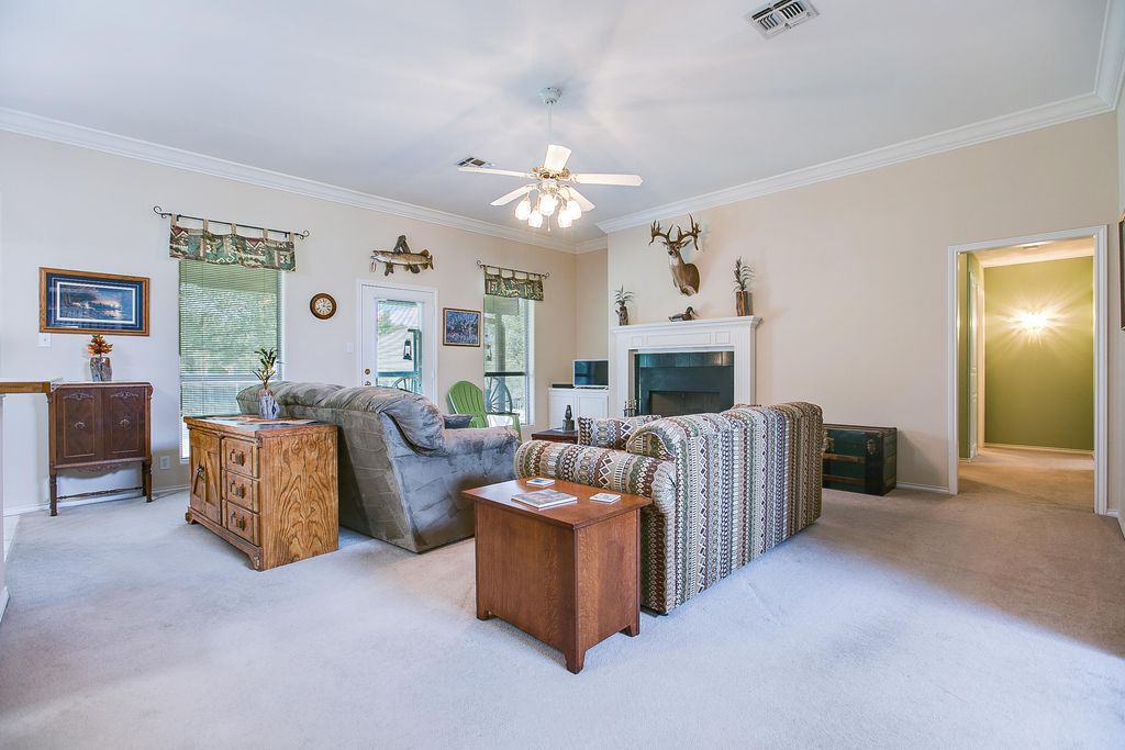 Image 11 of property listing at 1721 Weston Road, San Angelo, TX 76901