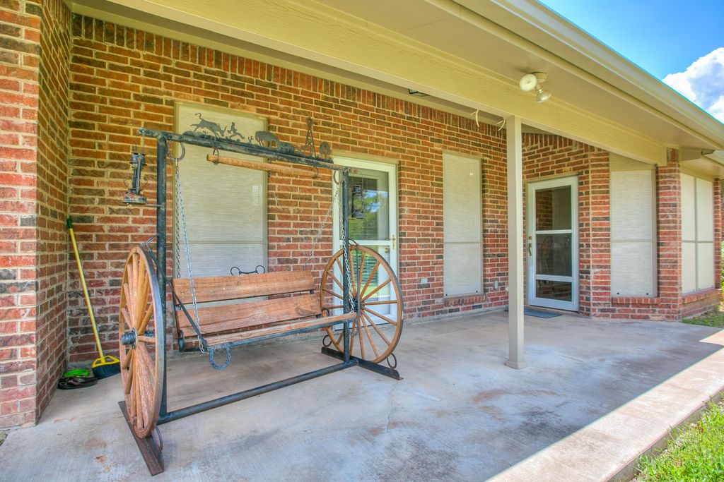 Image 34 of property listing at 1721 Weston Road, San Angelo, TX 76901