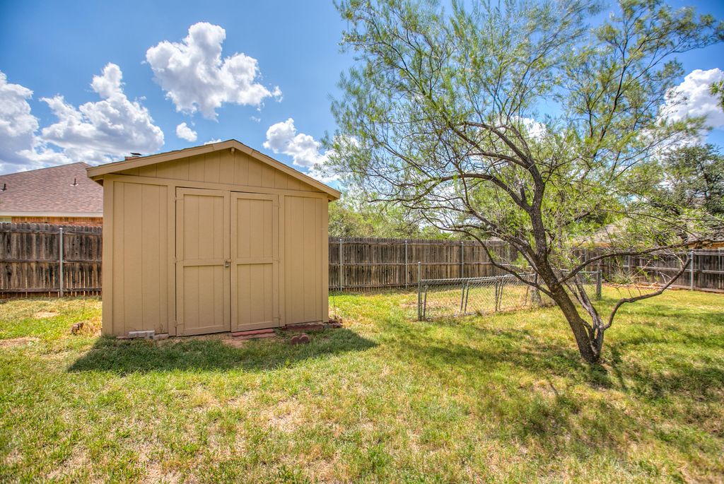Image 38 of property listing at 1721 Weston Road, San Angelo, TX 76901
