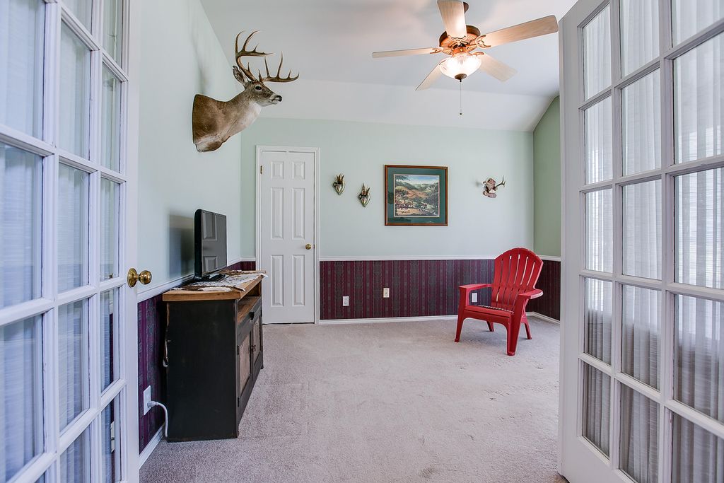 Image 8 of property listing at 1721 Weston Road, San Angelo, TX 76901
