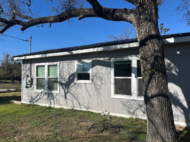146 Owl Hollow Road, Blum, TX 76627