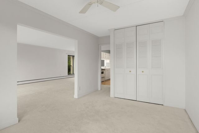 10521 Cedar Lake Road 519, Minnetonka, MN 55305