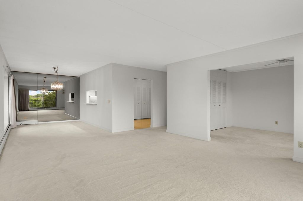 10521 Cedar Lake Road 519, Minnetonka, MN 55305 — photo 5