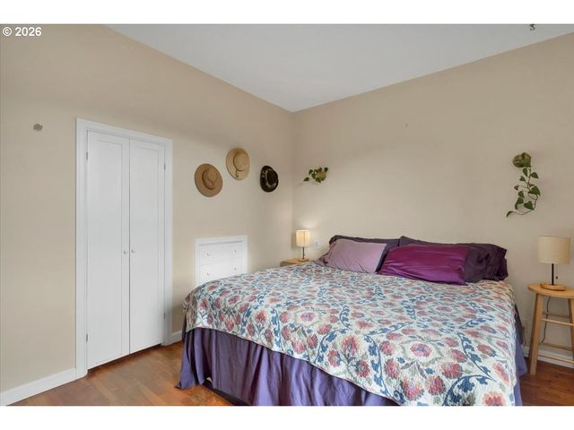 633 Se ASH St, Dallas, OR 97338