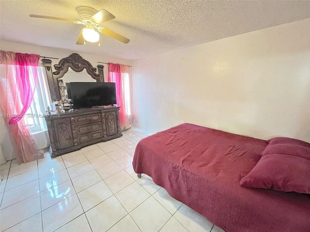 2800 NW 56th Ave B207, Lauderhill, FL 33313