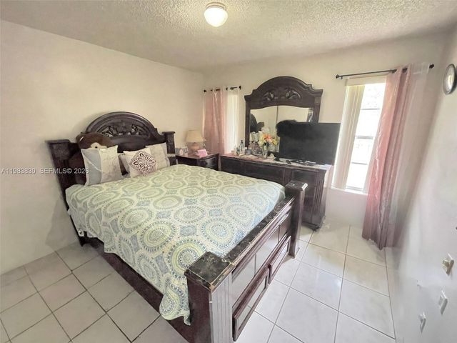 2800 NW 56th Ave B207, Lauderhill, FL 33313