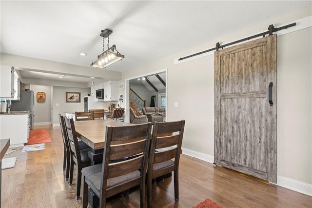 13105 S Lakeshore Drive, Olathe, KS 66061