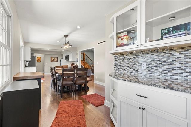 13105 S Lakeshore Drive, Olathe, KS 66061