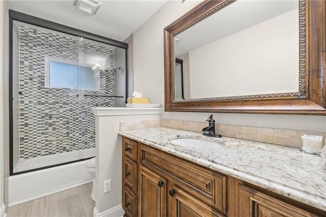 13105 S Lakeshore Drive, Olathe, KS 66061